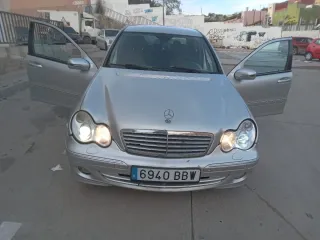 Mercedes-Benz Clase C 2003