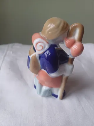 Figura Sargadelos Porcelana Peregrina