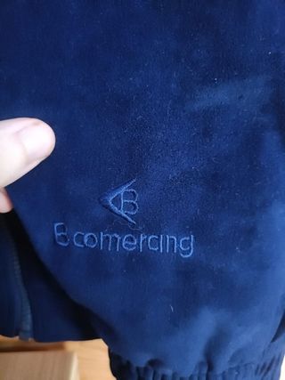 Sudadera Marca Boomerang Color Azul Verde y Blanco