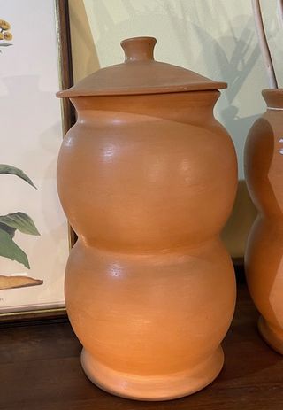 Barattoli in terracotta fatto a mano