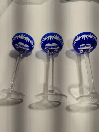 3 Copas Baccarat Azul Cobalto Cristal, sin firma