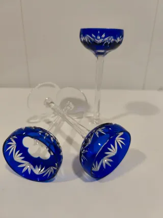 3 Copas Baccarat Azul Cobalto Cristal, sin firma