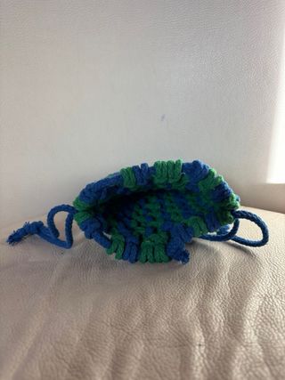 Porta cellulare macramè blu e verde