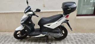 Motocicleta Scooter Kymco