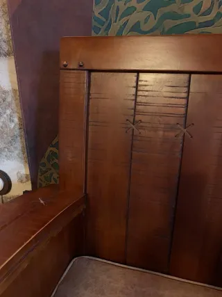 Sofá rústico de madera  de teka y tela