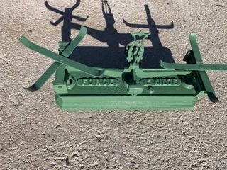 Bilancia antica da collezione in ghisa