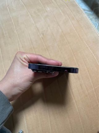 iPhone 14 Pro Max Morado Oscuro