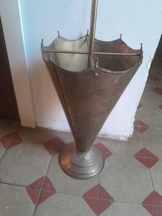 Paraguero metal vintage
