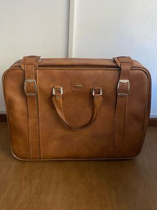 Maletas vintage de cuero marrón