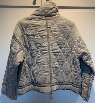 Cazadora Zara acolchada gris. Talla XS. Nueva