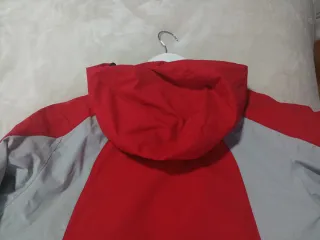 Chaqueta Columbia niño roja Talla 10-12 años
