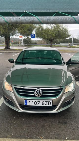 Volkswagen Passat CC 2011