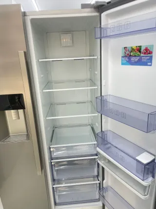 Nevera americana Beko Altura 1.79 con garantía