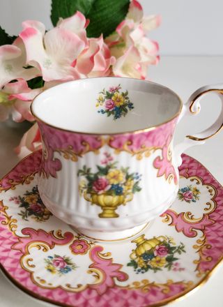Taza y platillo porcelana inglesa
