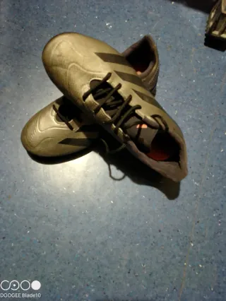 Zapatillas Adidas Predator Negro/Dorado