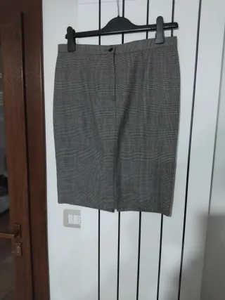 Gonna Diana Gallesi a quadri grigia nero