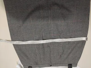 Gonna Diana Gallesi a quadri grigia nero