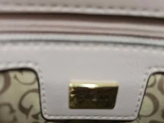 Mochila Guess Rosa y Dorada. Preciosa. Nueva