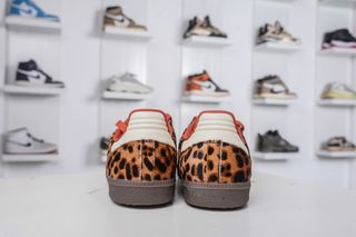 Adidas Samba OG Leopardo Rojo Talla 37