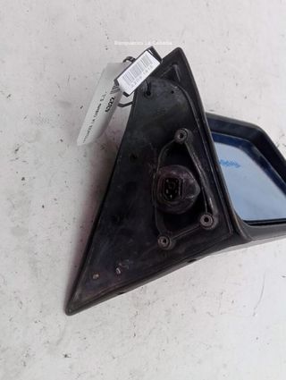 22061812 retrovisor der mercedes benz 190 (w201)