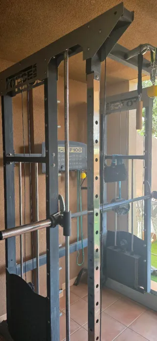 Máquina Multipower Force USA F100