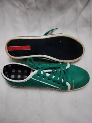 Zapatos verdes estilo italiano