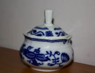 Zuccheriera Thun in porcellana decorata