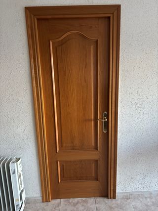 Conjunto de 5 Puertas de Madera