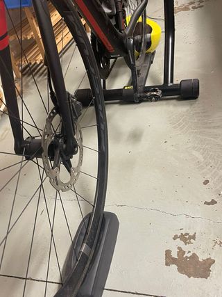 Rodillo inteligente bKOOL para bicicleta