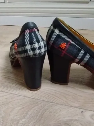 Zapatos de tacón a cuadros talla 38