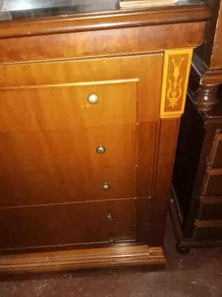 Cómoda con cajonera y espejo