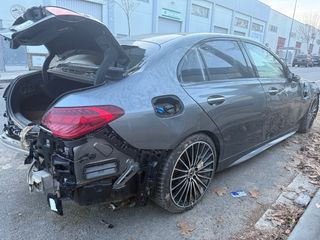 Mercedes-Benz Clase C 2024 dana