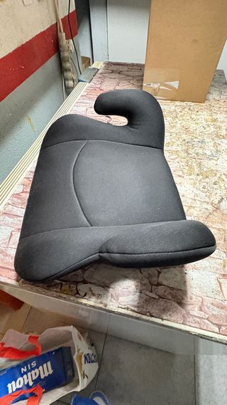 Asiento elevador coche niño 15-36 kg grupo 2/3