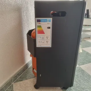 Estufa de gas ComGas negra