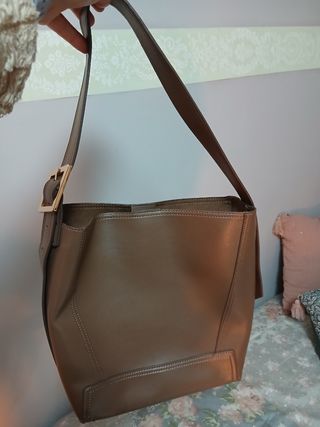 Bolso de hombro Zara marrón