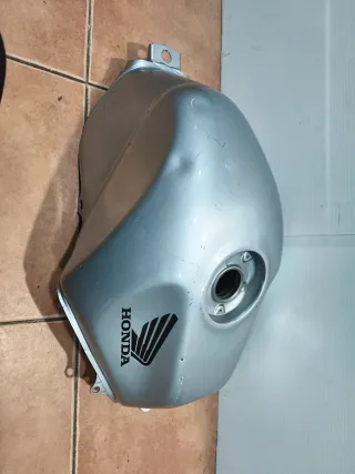 Depósito Honda CBF600S