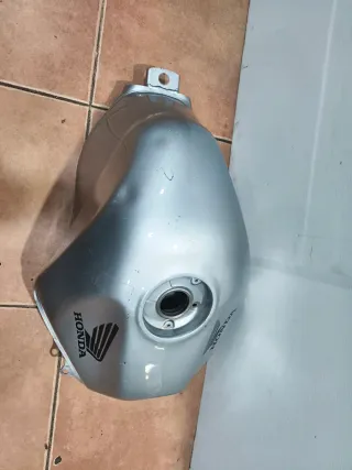 Depósito Honda CBF600S