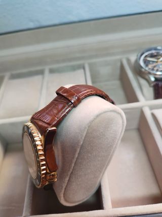 Reloj unisex de Time Force.