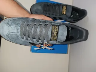 Adidas Spezial grises talla 42 nuevas