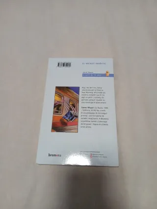 Uns papers en una capsa