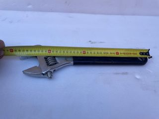 Llave Inglesa Grande Ajustable