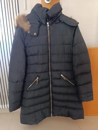 Lote 2 americanas y 2 plumíferos Zara Basic