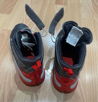 Botas de montaña niño