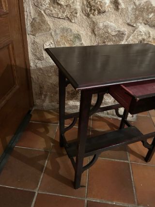 Mesa auxiliar vintage de madera