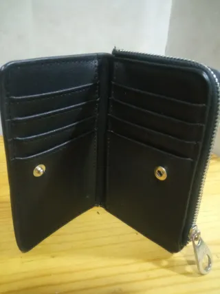 Monedero Stradivarius Flores Blanco y Negro,