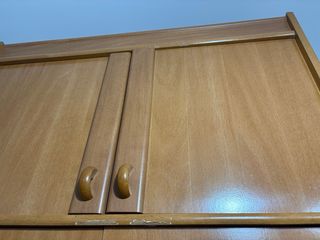 Mobile vetrina in legno e vetro