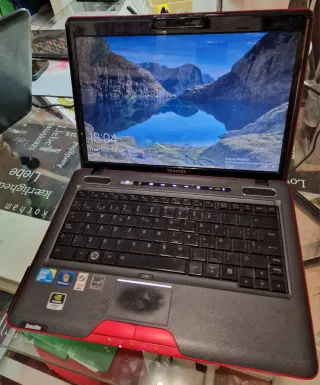 Portátil Toshiba Rojo Intel Core 2 Duo