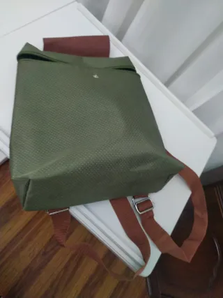 Mochila Roberto Torretta verde y marrón