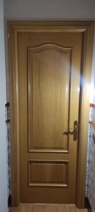 Puerta madera de roble
