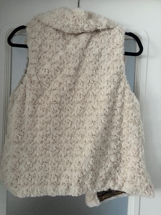 Chaleco reversible Zara borreguito y estampado